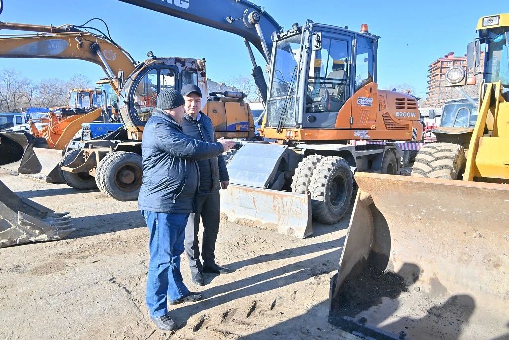 Денис Митрофанов: Во время снегопадов службы благоустройства будут работать в круглосуточном режиме Денис Митрофанов: Во время снегопадов службы благоустройства будут работать в круглосуточном режиме