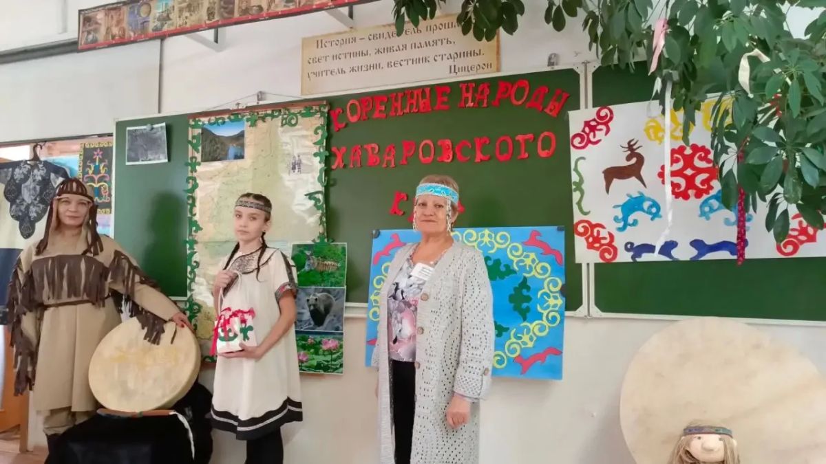 Краевая научно-практическая конференция "Межкультурный диалог в развивающей образовательной среде полиэтнического региона: от коммуникативной культуры к гражданской идентичности личности" проходит в Хабаровске Краевая научно-практическая конференция "Межкультурный диалог в развивающей образовательной среде полиэтнического региона: от коммуникативной культуры к гражданской идентичности личности" проходит в Хабаровске