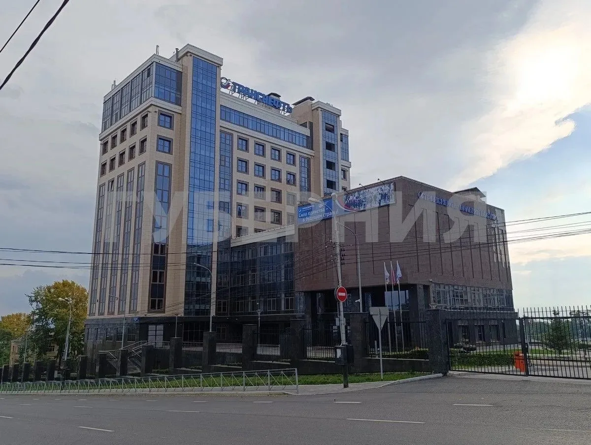 От питомника Шуранова до бюста маршала Жукова: гуляем по улице Запарина в Хабаровске