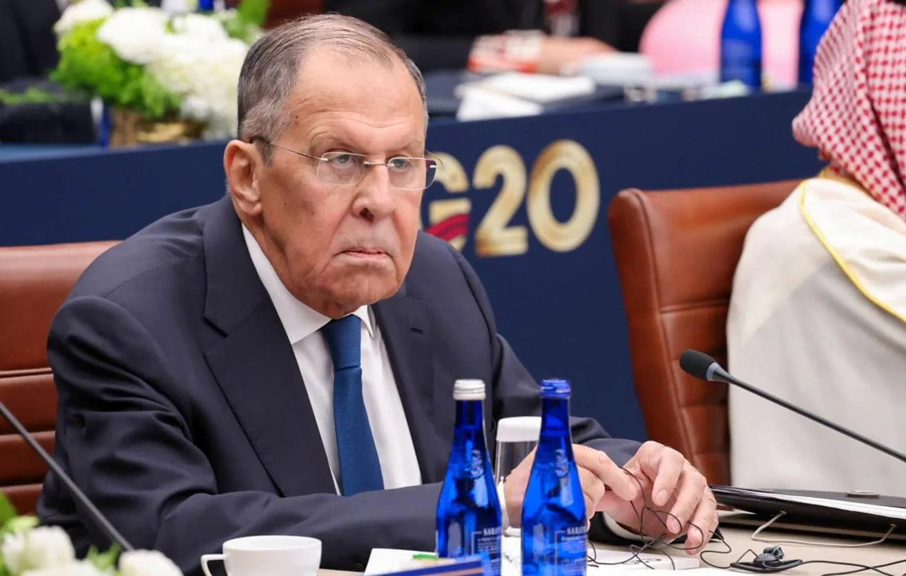 Редкий контакт: Лавров встретился с главой МИД Японии на полях G20