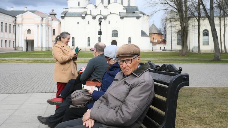 Демографические изменения в России: новая реальность для пенсионеров