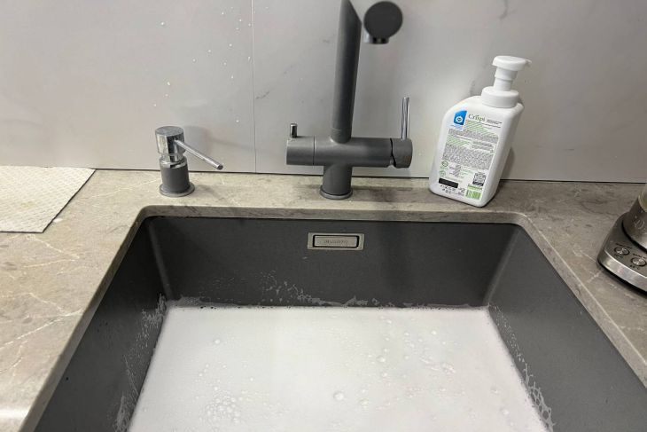 Сломали три мойки, прежде чем узнали правду: как не прогадать с выбором за 5 минут