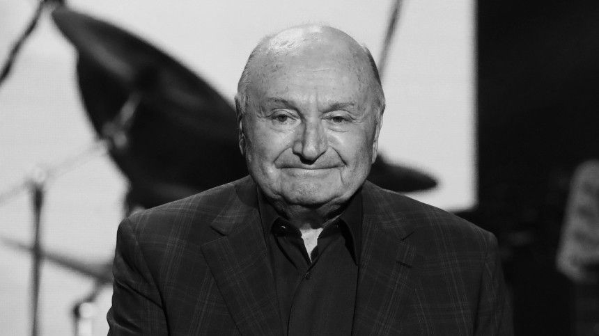 Как говорящие фразы выдают необразованность женщин: взгляды Дмитрия Лихачёва