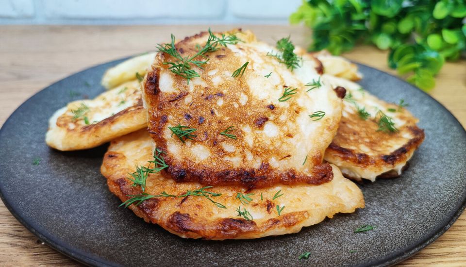 Необычные капустные оладьи: быстрый и вкусный рецепт для всей семьи