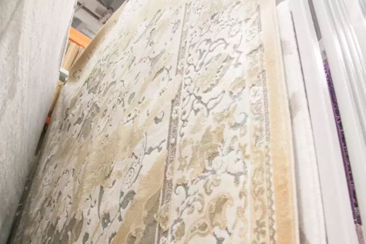 Что делать с ковром после зимы, если выбить его негде