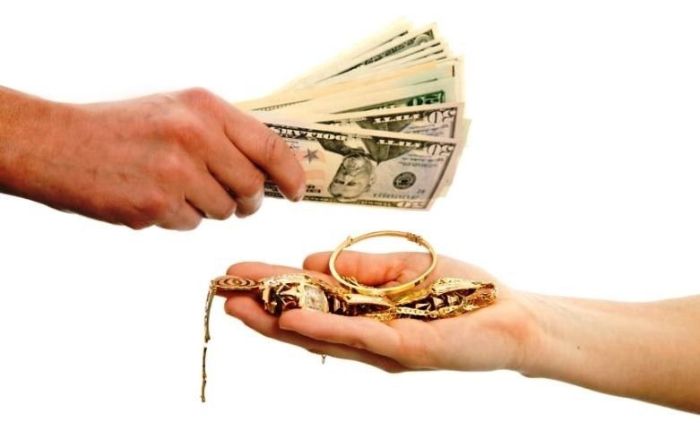 Ломбарды обгоняют банки: как быстро получить деньги в 2025 году