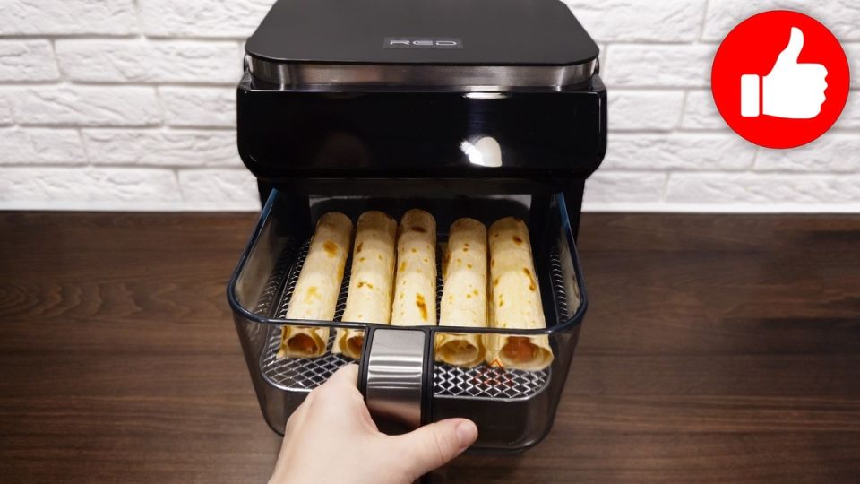 Сосиски в тесте: деликатес, который покорит ваш аэрогриль