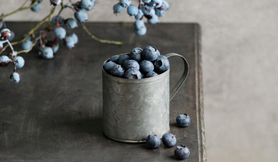 Лето в ягодах: три причины включить сезонные плоды в свой рацион