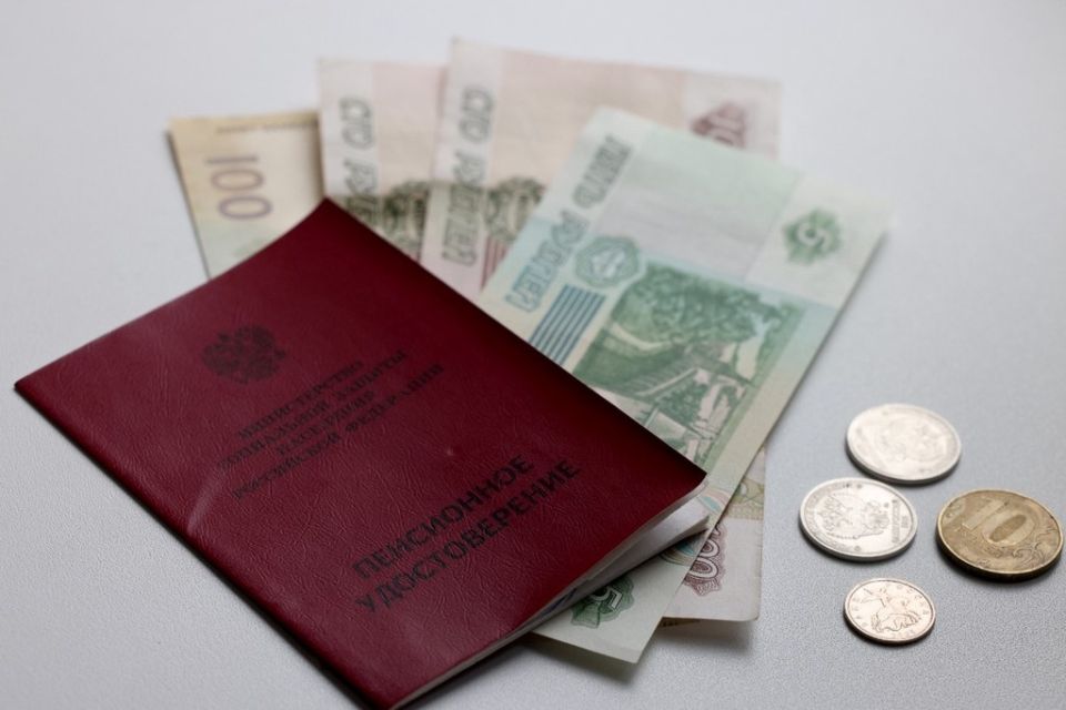 Пенсии в России: когда ожидать выплаты в новогодние праздники?
