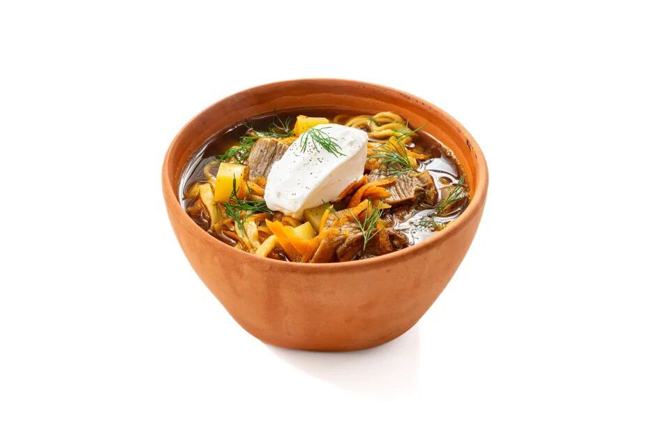 Суп с домашней лапшой и грибами: уют на вашей кухне