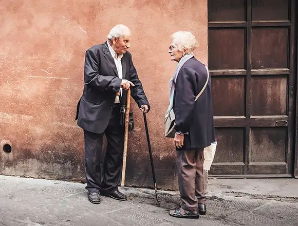 Почему наследство выгоднее дарения: что нужно знать в 2025 году