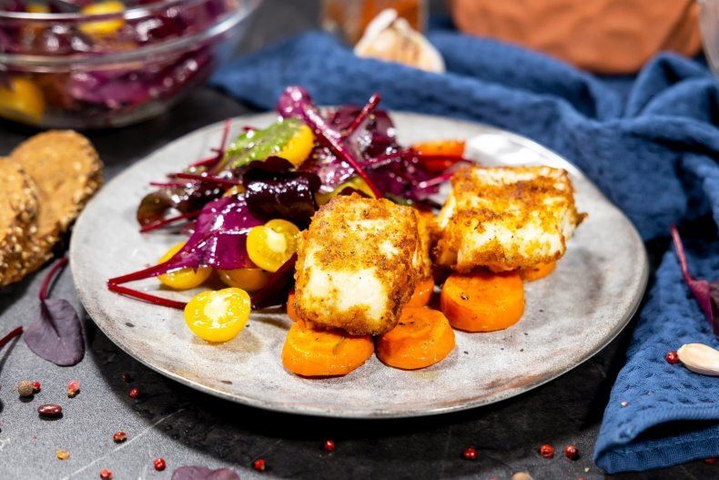 Треска в пряной моркови: полезное и вкусное сочетание для праздничного стола