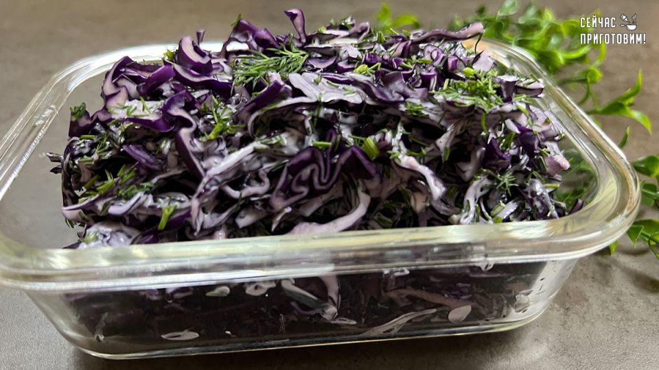 Один салат — три вкуса: как краснокочанная капуста превращается в яркое блюдо